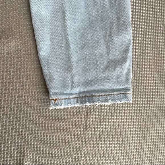 MOST COLLECTION Women’s Light Blue High Waist Mom Most Denim Jeans Size 25 - Picture 13 of 14